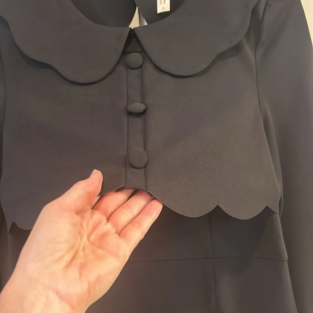Adorable Alice Moon mini dress with scalloped edges and cutout back - Picture 8 of 9